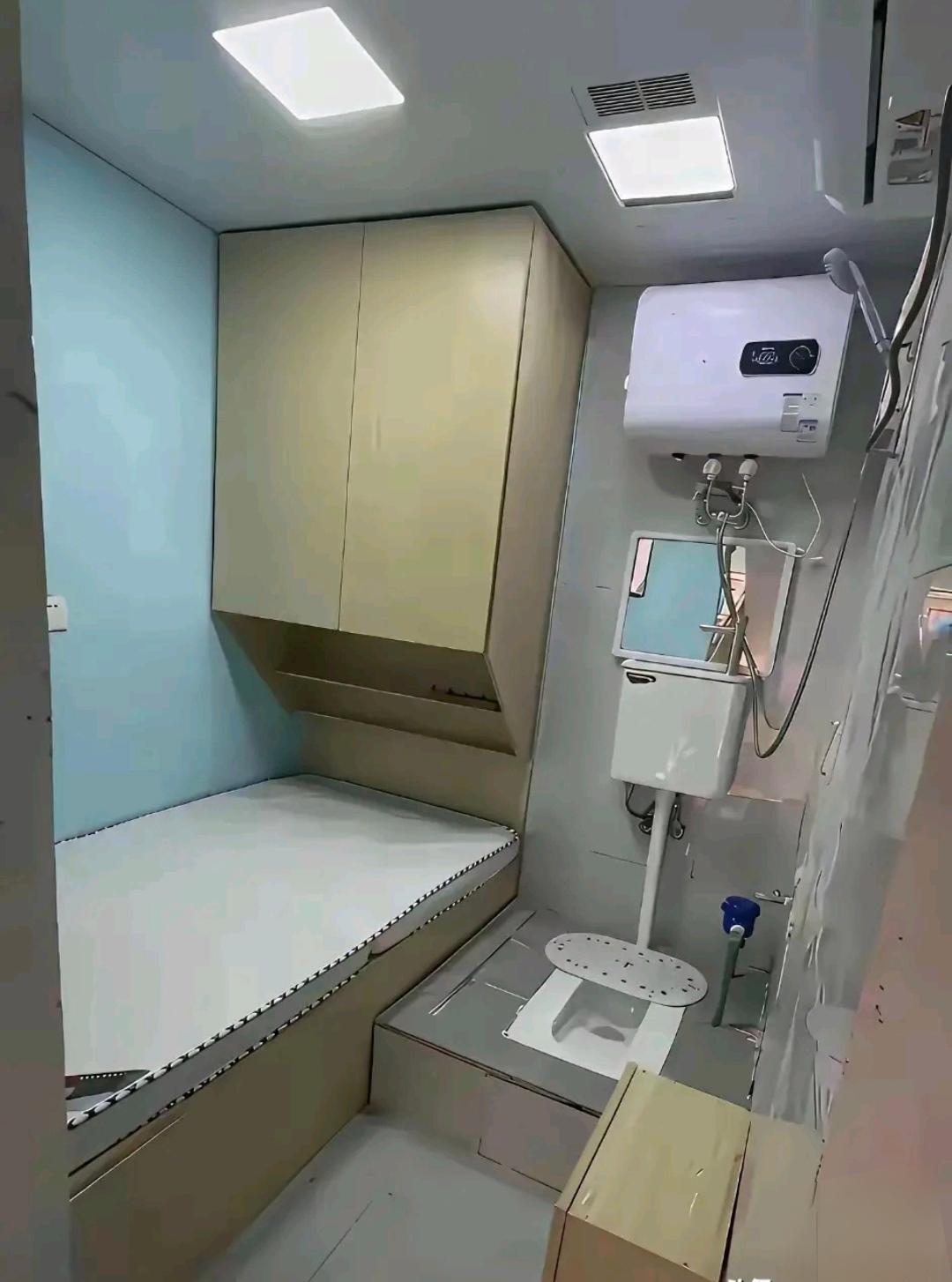 月租四百的上海小隔间，
换你你住吗？