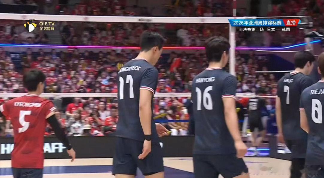 日本男排vs韩国男排9月12日讯 男排亚锦赛半决赛，日本男排3-0韩国男排，晋级