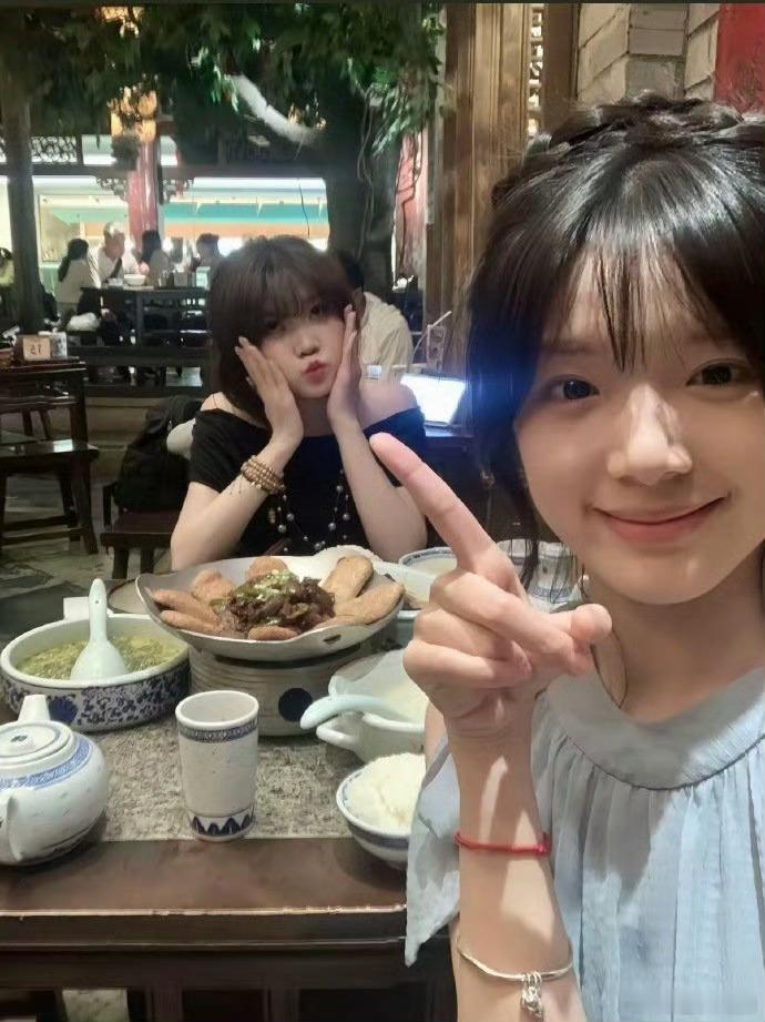 南枝 李思潼 