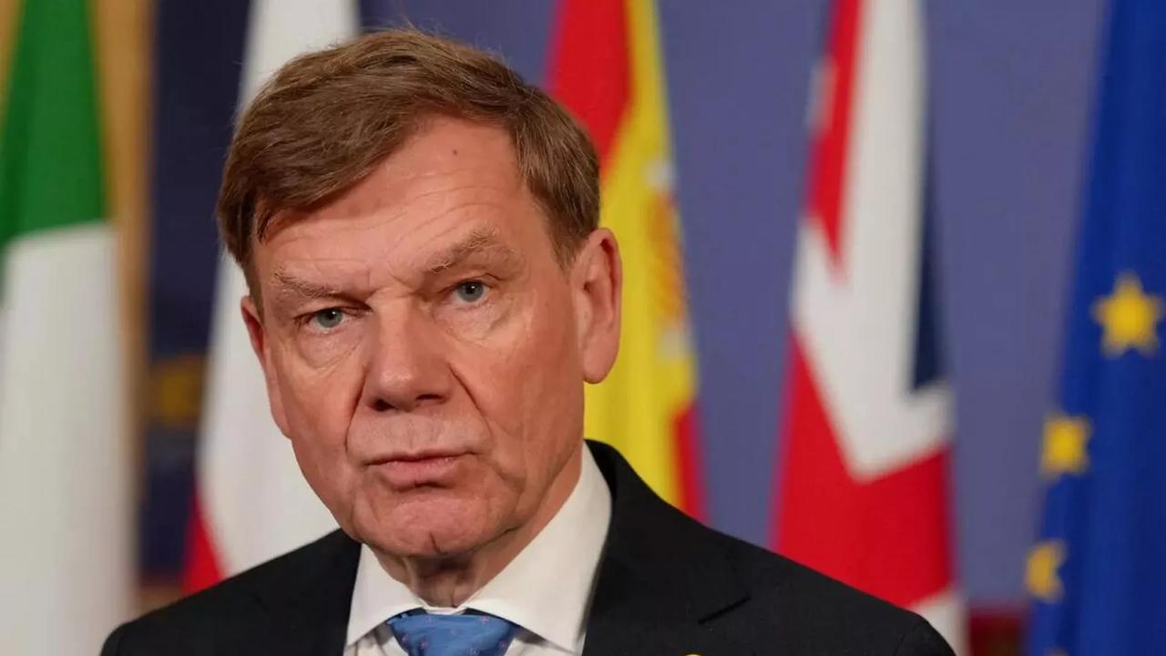 【德国外长呼吁中国就乌克兰问题谈判对俄施加影响】
德国外长约翰·瓦德富尔决定紧随