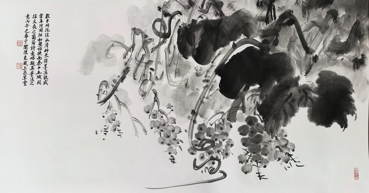 葡萄诗意画带定位晒今日生活 
藤蔓攀云架，垂珠映日斜。
紫晶凝晓露，翠叶隐秋华。