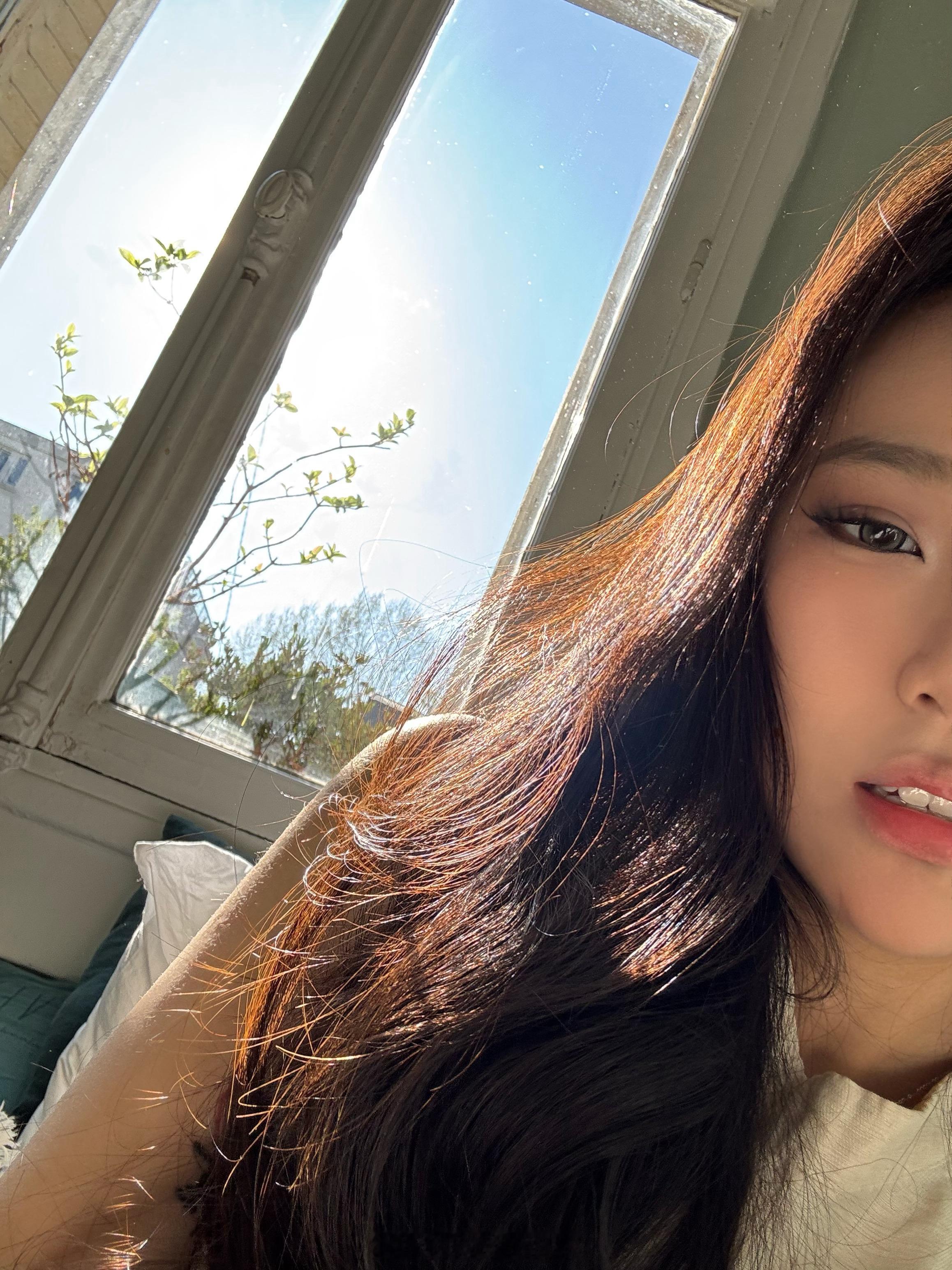 春天落在我的发梢  ​​​