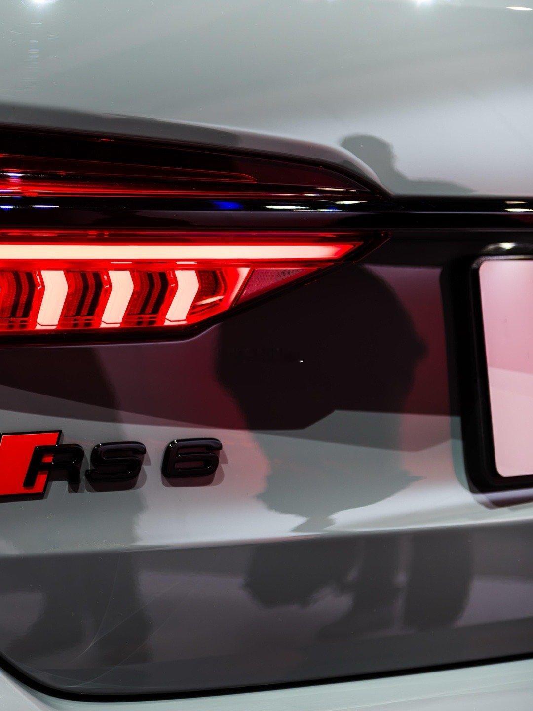 作为懂性能的旅行车，它既有家用的实用底蕴，又有3秒级破百的硬核实力，quattr