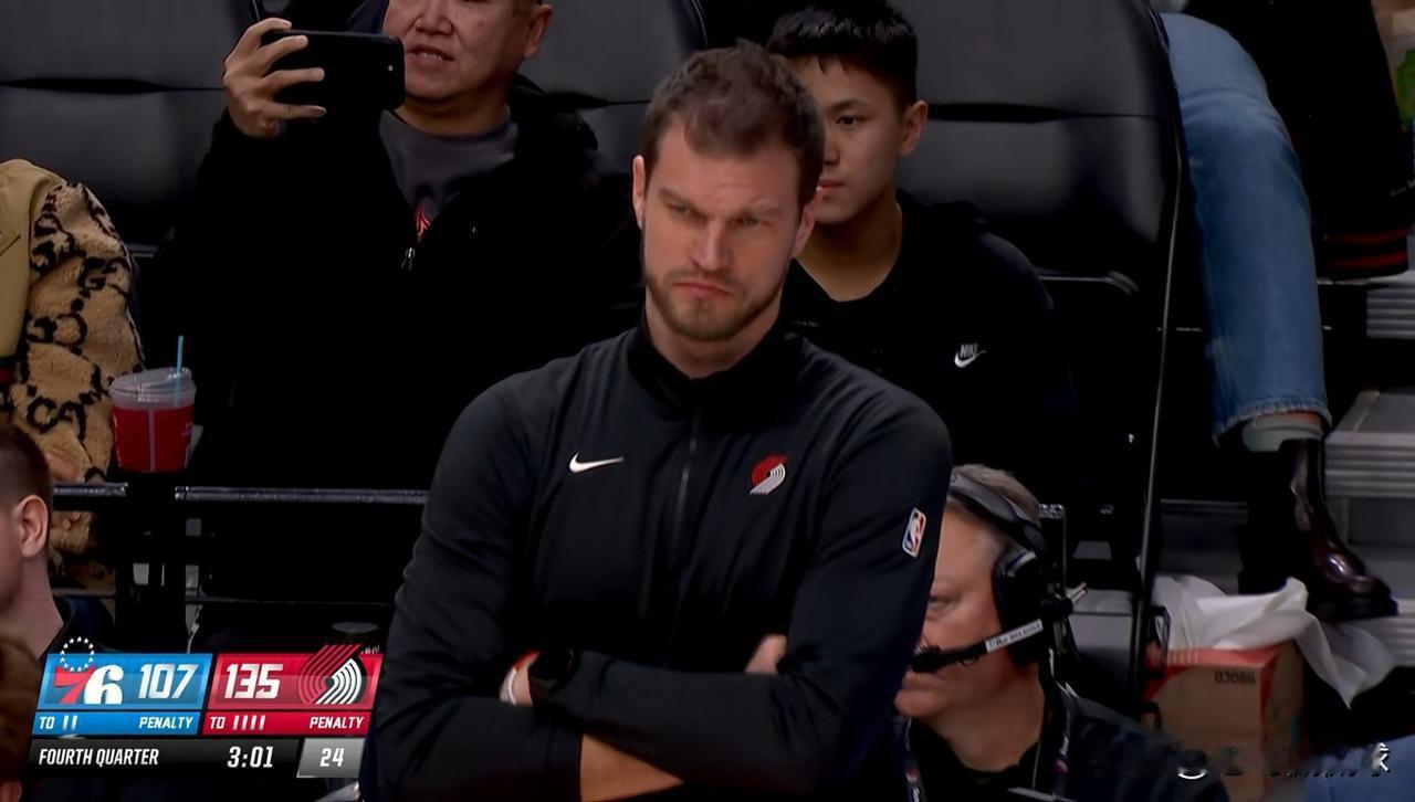 我真的要好好感谢开拓者主帅斯普利特！在今天开拓者主场以135：118大胜76人的