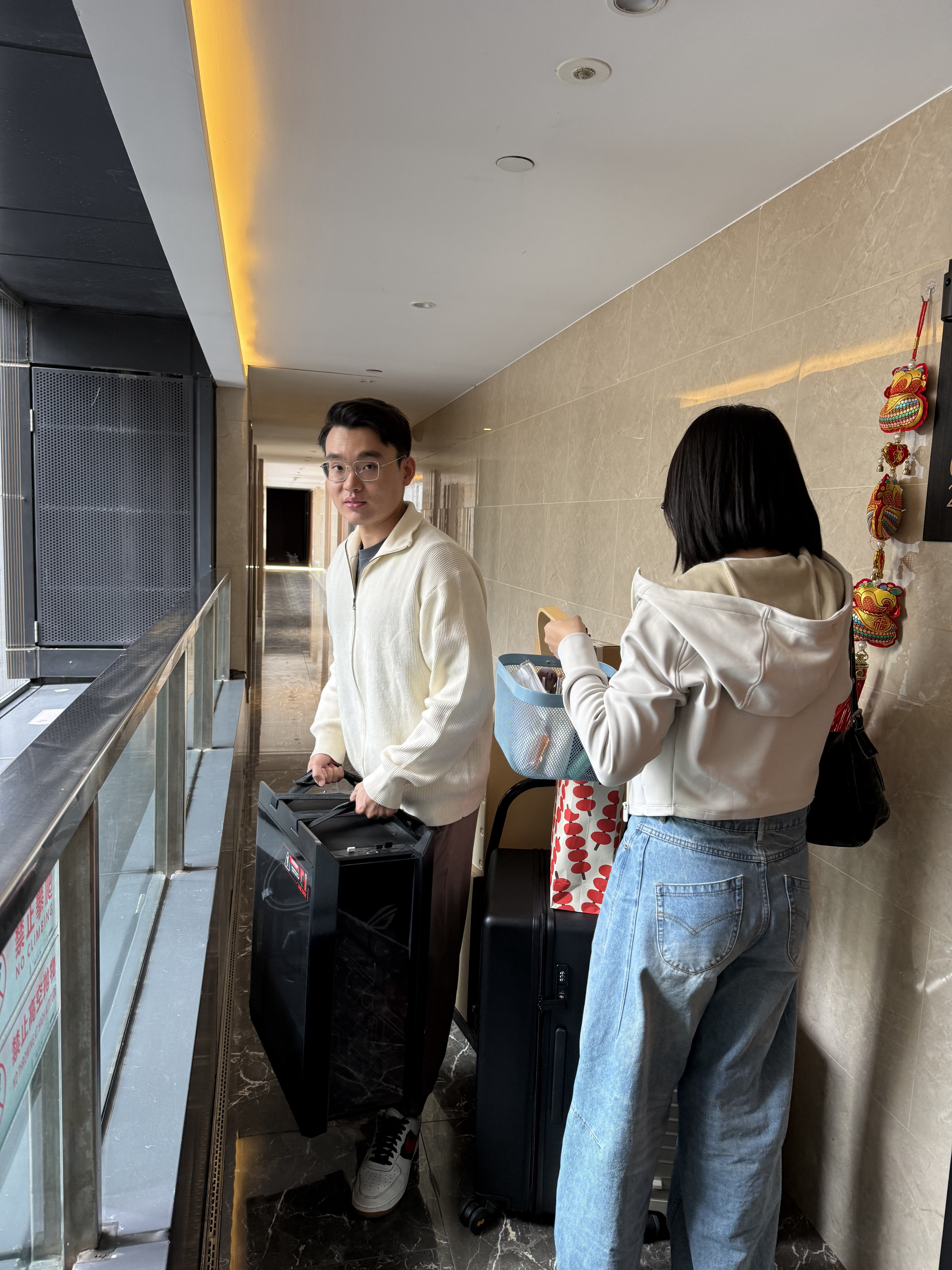 天台一号  民宿一月份经营情况来了。总的做了9万多的营业额，携程5万多，美团3万