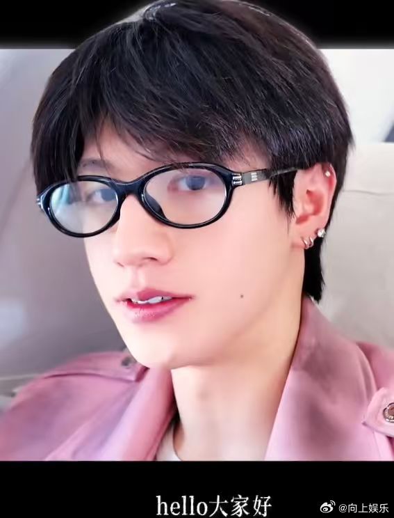 朱志鑫三月散步vlog 朱志鑫的散步vlog，朱志鑫三月的第二天，跟着小朱同学一