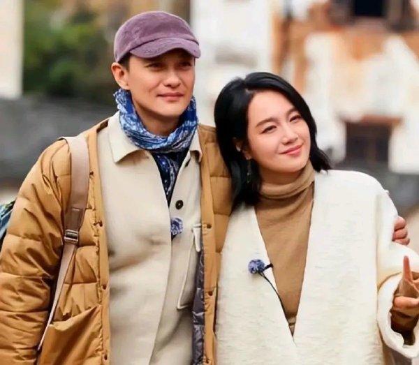 终于知道周一围
为什么不和朱丹离婚了！
不是因为她有多漂亮，也不是因为她的口才有