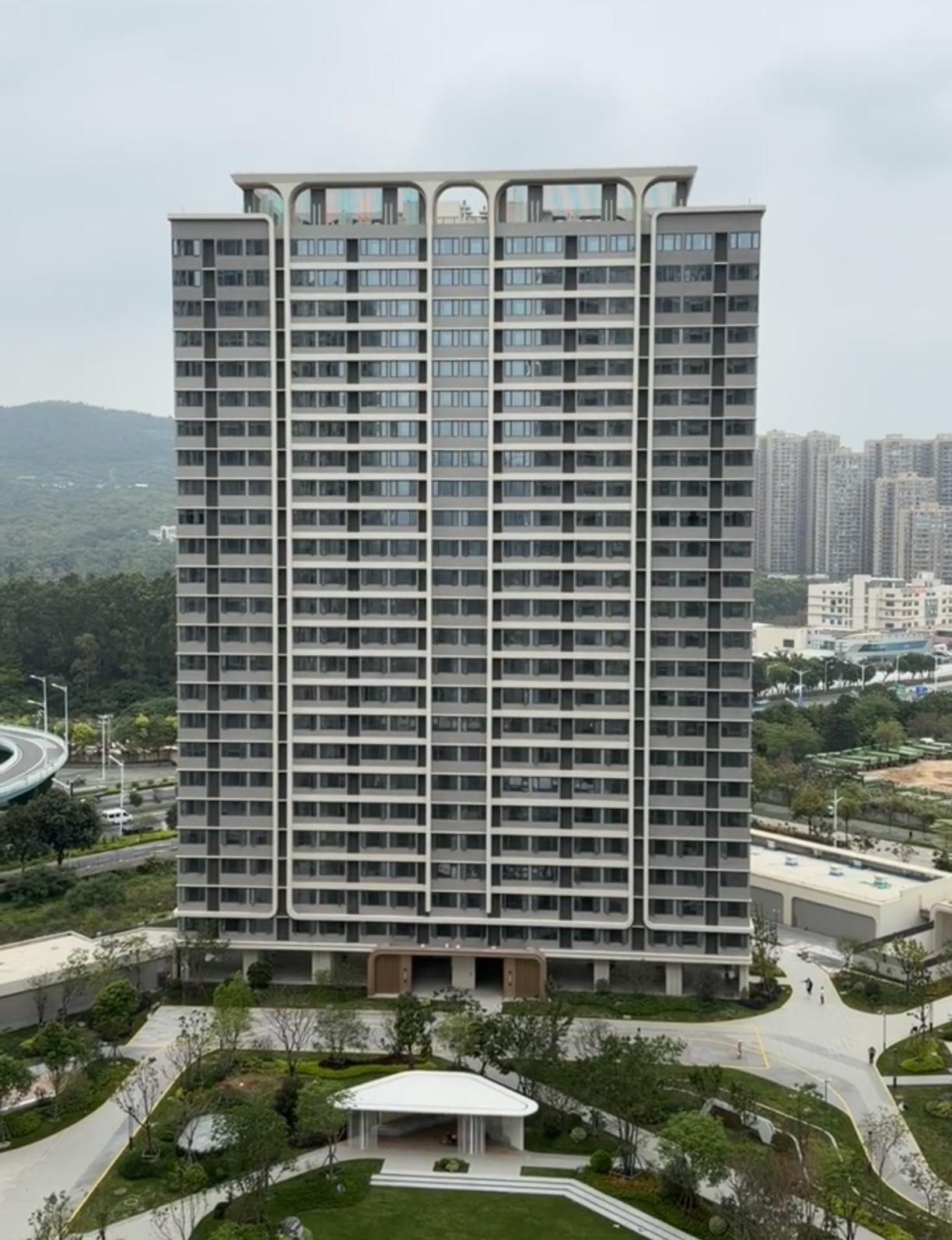 美峰公寓差不多7-8月应该可以完工吧？
看介绍美峰公寓有三种房型一种是单间，第二