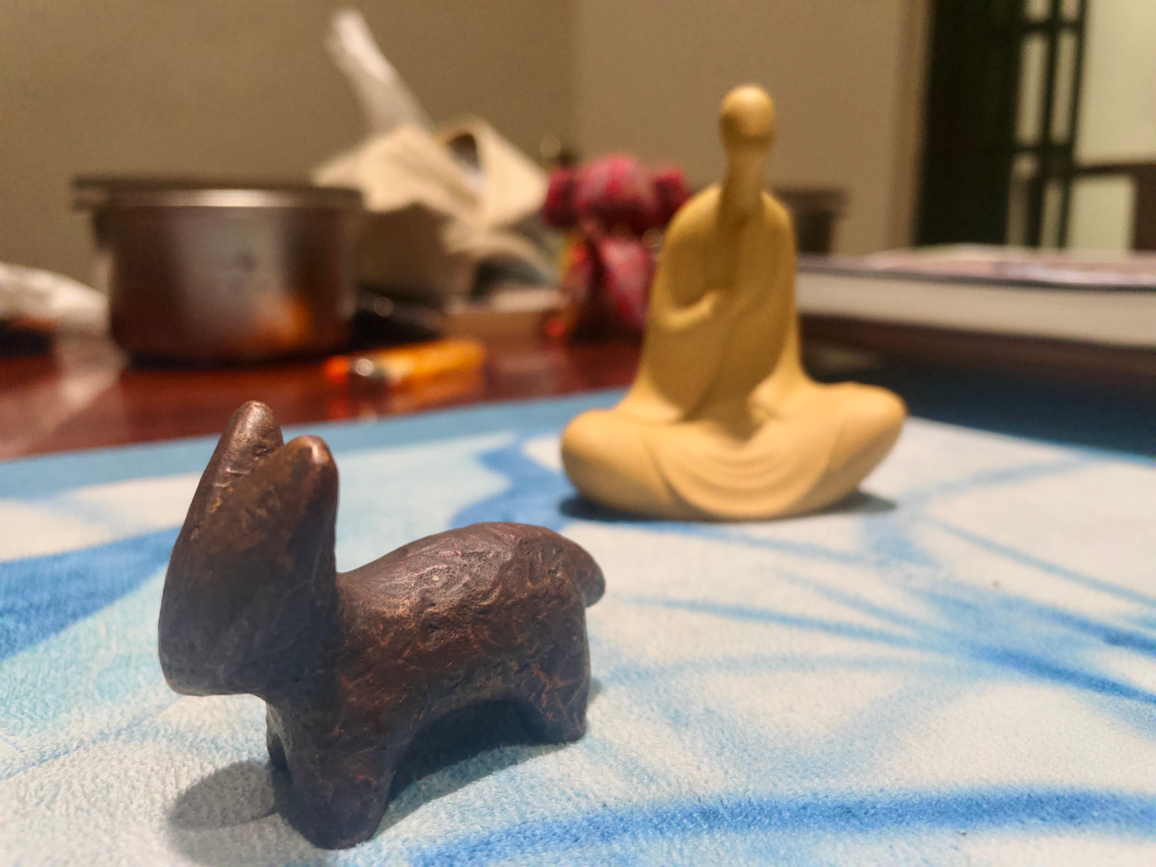上午老师来家给阿福补课，下午1点要到莘庄。在家也无聊，早早出门，随意找个地方转转