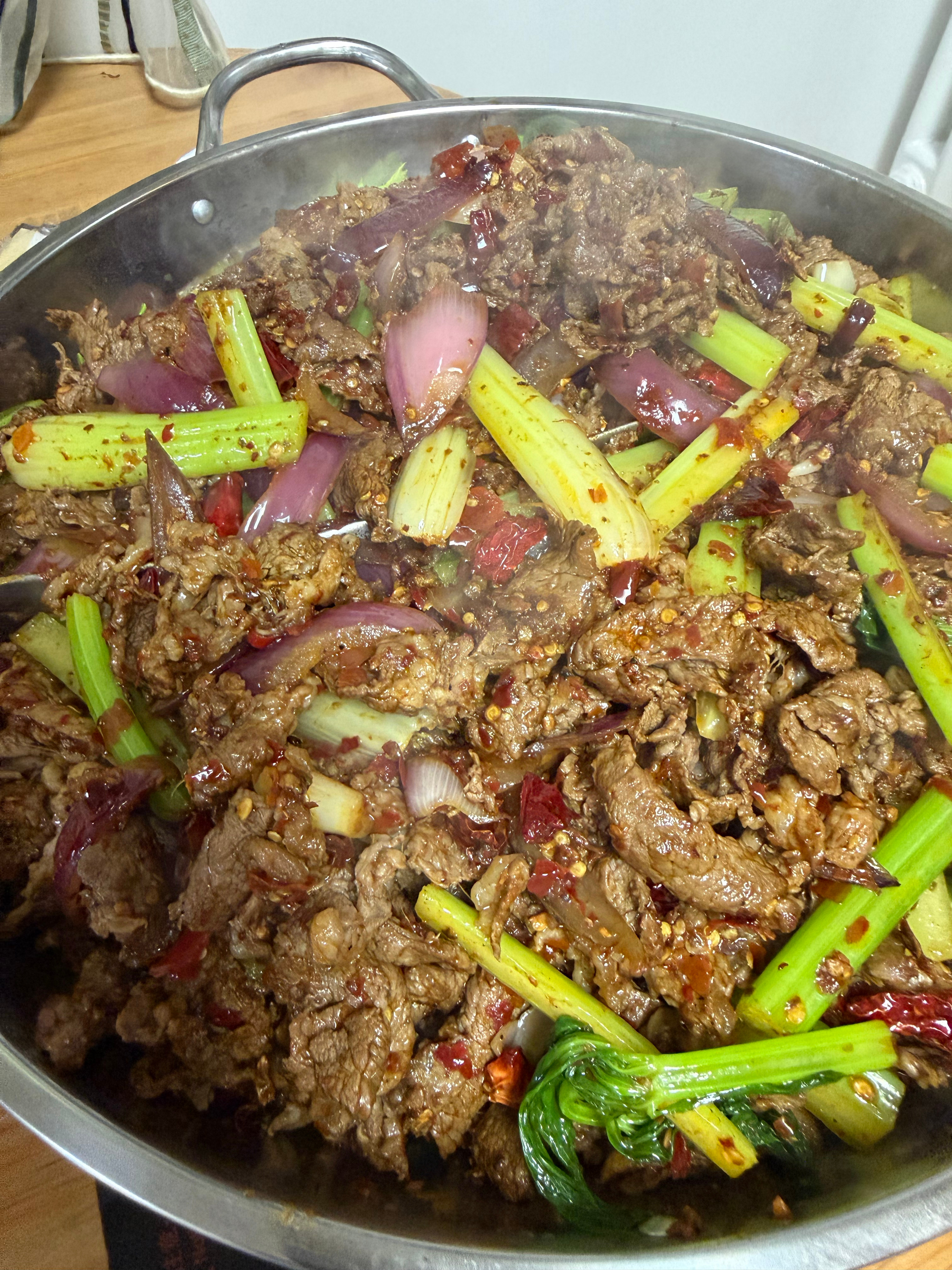 我姐做这个贵阳干锅牛肉绝了[666]Bowen的日常 ​​​