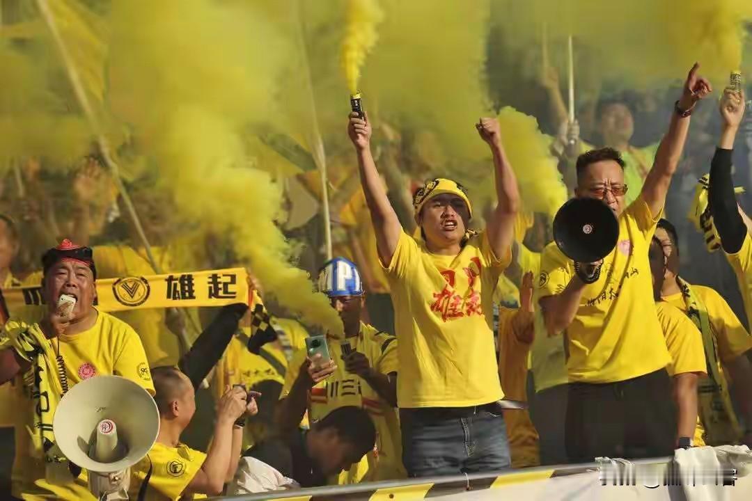 中超揭幕战揭晓，大概率将会放在凤凰山体育场，届时蓉城将主场作战与深圳新鹏城交手，