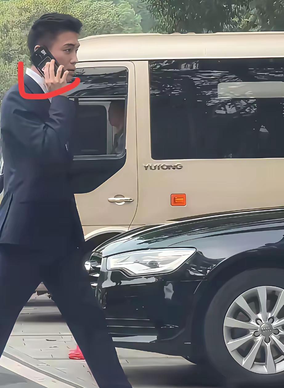 顶流男明星用的是苹果还是华为？