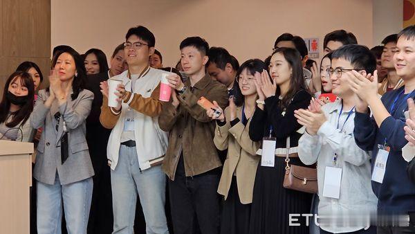 ETtoday新聞雲 手摇饮料是台湾的特色之一……奥运桌球六金选手马龙今（2）日