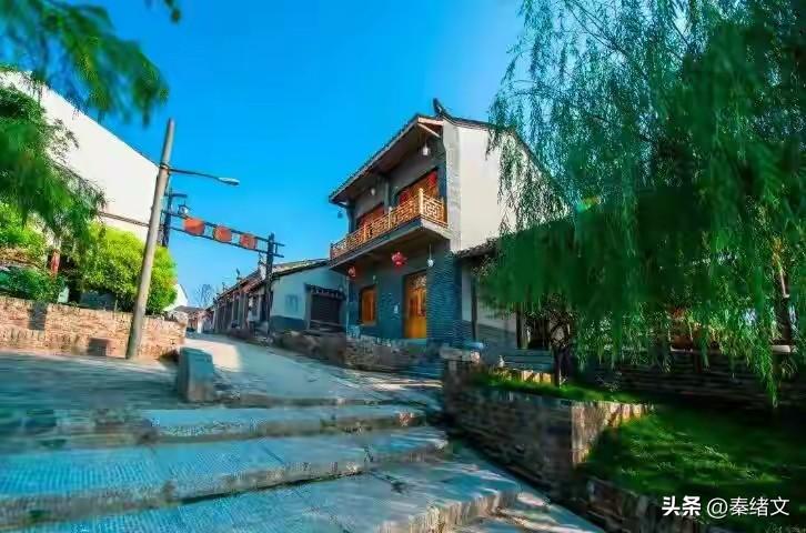 荆州3个宝藏县市盘点！风景美到不想走
 
荆州藏着三个颜值天花板县市，本地人常去