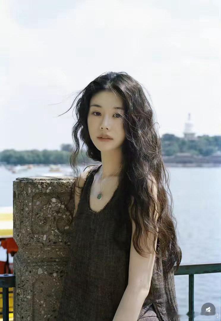 姜乘澜欠税39.5元被公告美妆博主姜乘澜（程十安）因逾期欠缴39.5元个税被税务