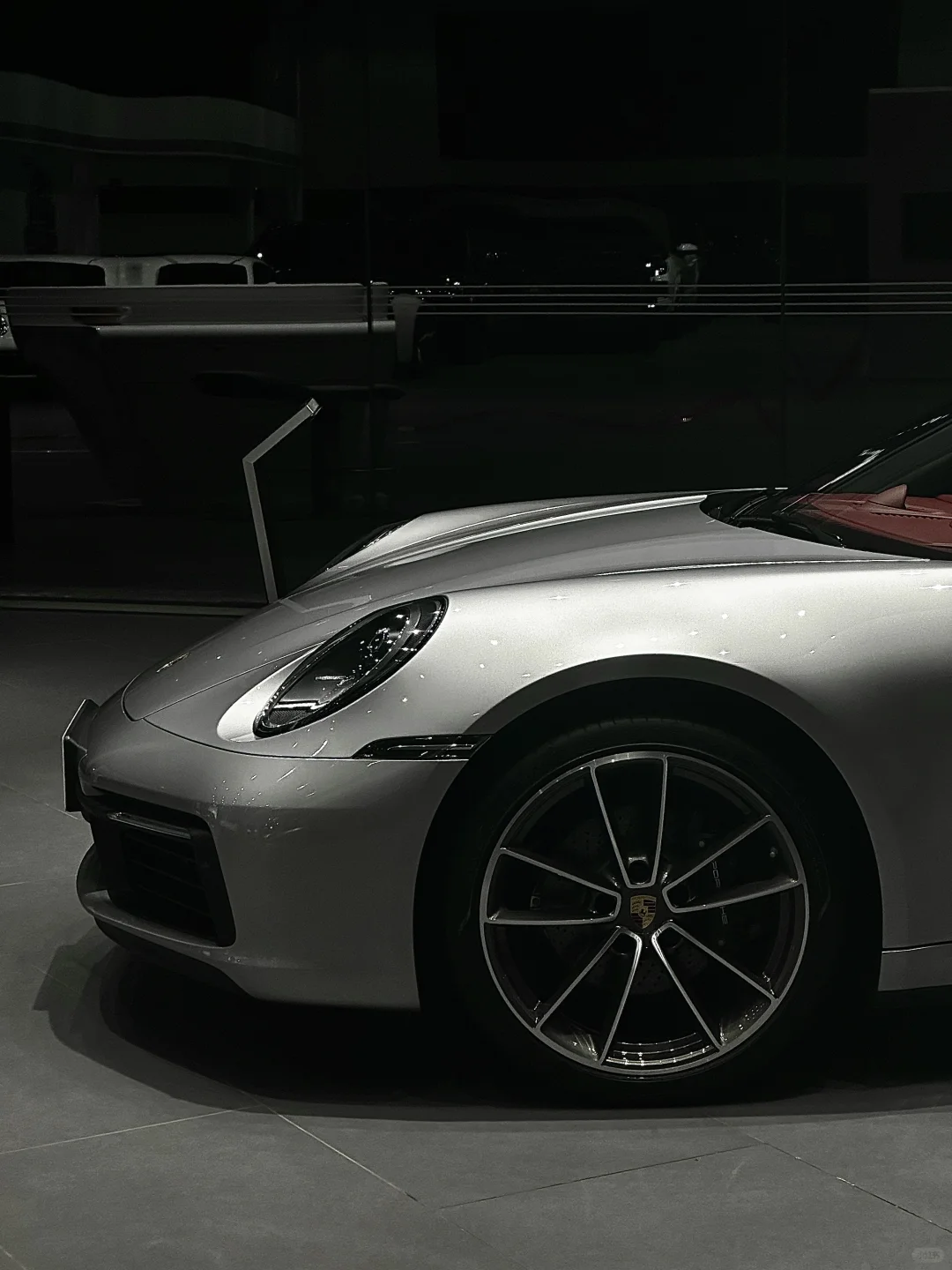 911 Carrera / 夜幕下的GT银