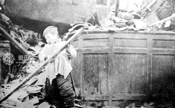 妄图摆脱历史枷锁，重塑军事政治地位
二战战败后日本受和平宪法约束，军事发展、国际