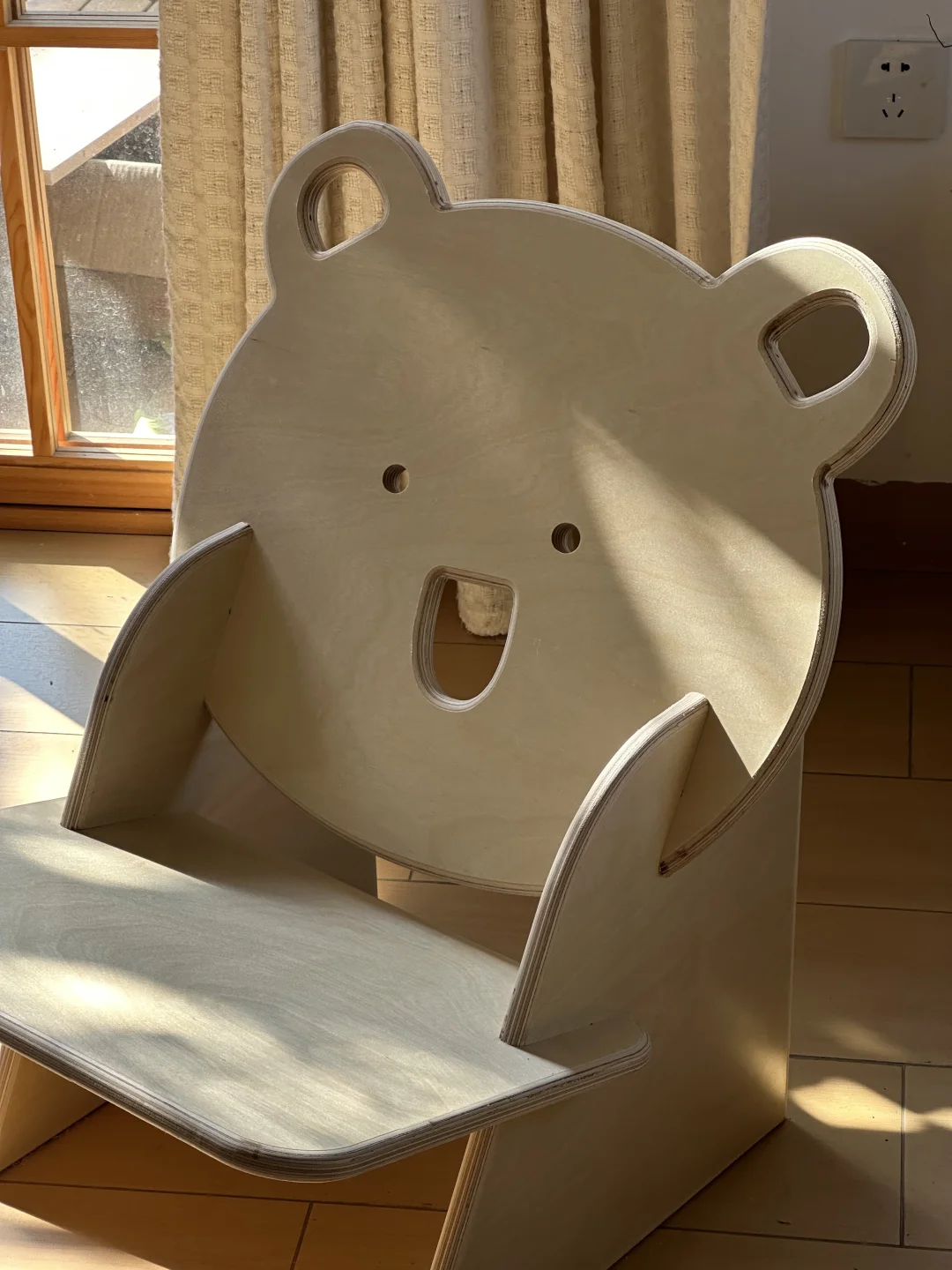不用钉子！DIY了一张坐起来非常舒服的椅子🐻