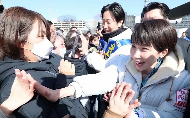 高市早苗突然间发文，宣布一个重大消息，竟然将中国说成 