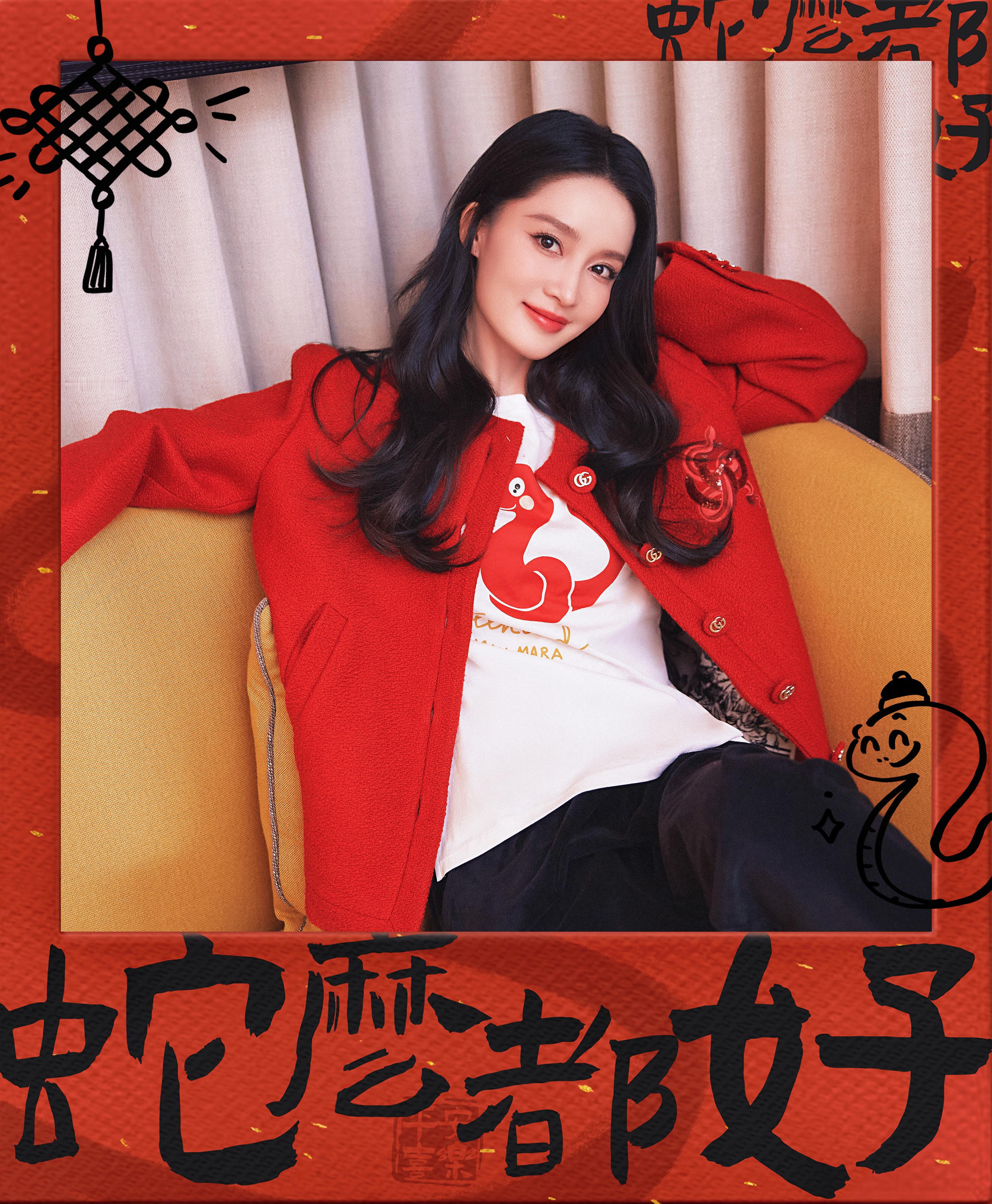 李沁[超话] 在复制粘贴的时代，你是手写的诗[鲜花] ​​​