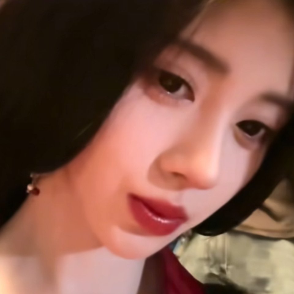 𝐖𝐞𝐂𝐡𝐚𝐭｜鞠婧祎头像| 鞠婧祎 .              做