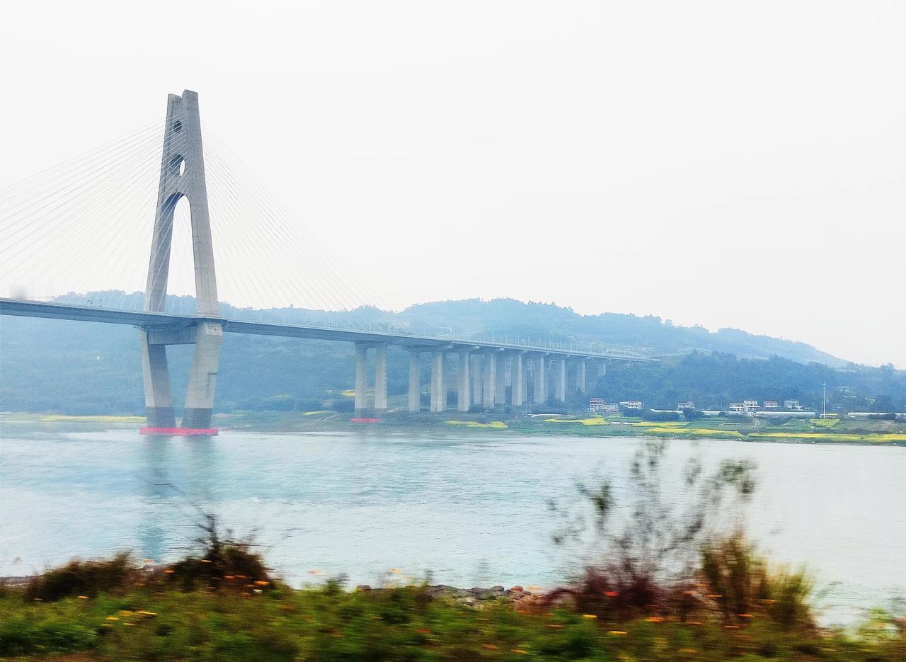 水系重镇、宜水宜宾！金沙江、岷江到此合二为一，万里长江第一桥、万里长江第一港、万