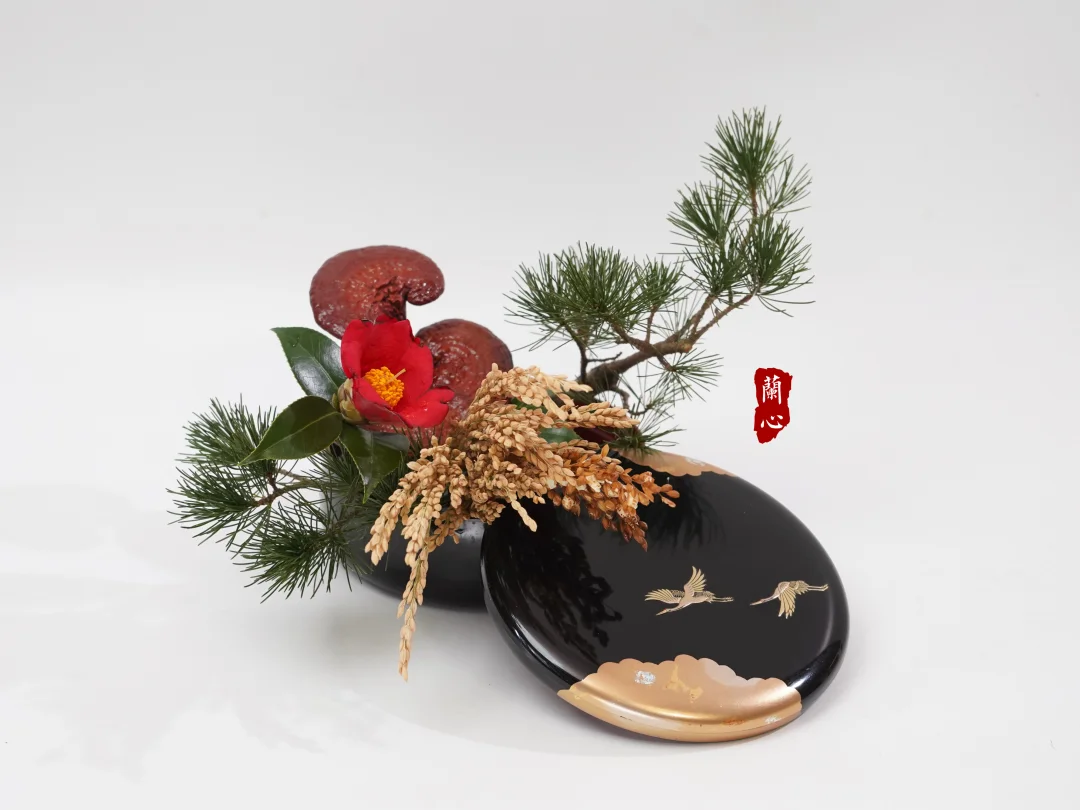 迎接岁神的插花