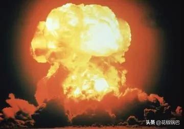 大俄要真敢扔核弹，那就是自己找死。炸完乌克兰，辐射尘飘回来先害自己家。北约那边立