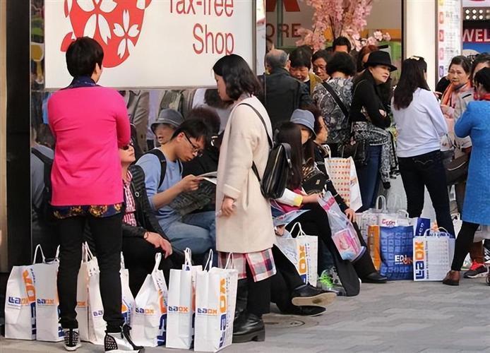 中日关系都已经明面上恶化成这样了，还有30万中国游客的选择
近期香港与日本旅游数