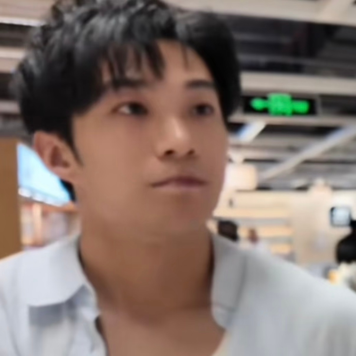 幸章力[超话]  老师我家孩子怎么呆呆的 ​​​
