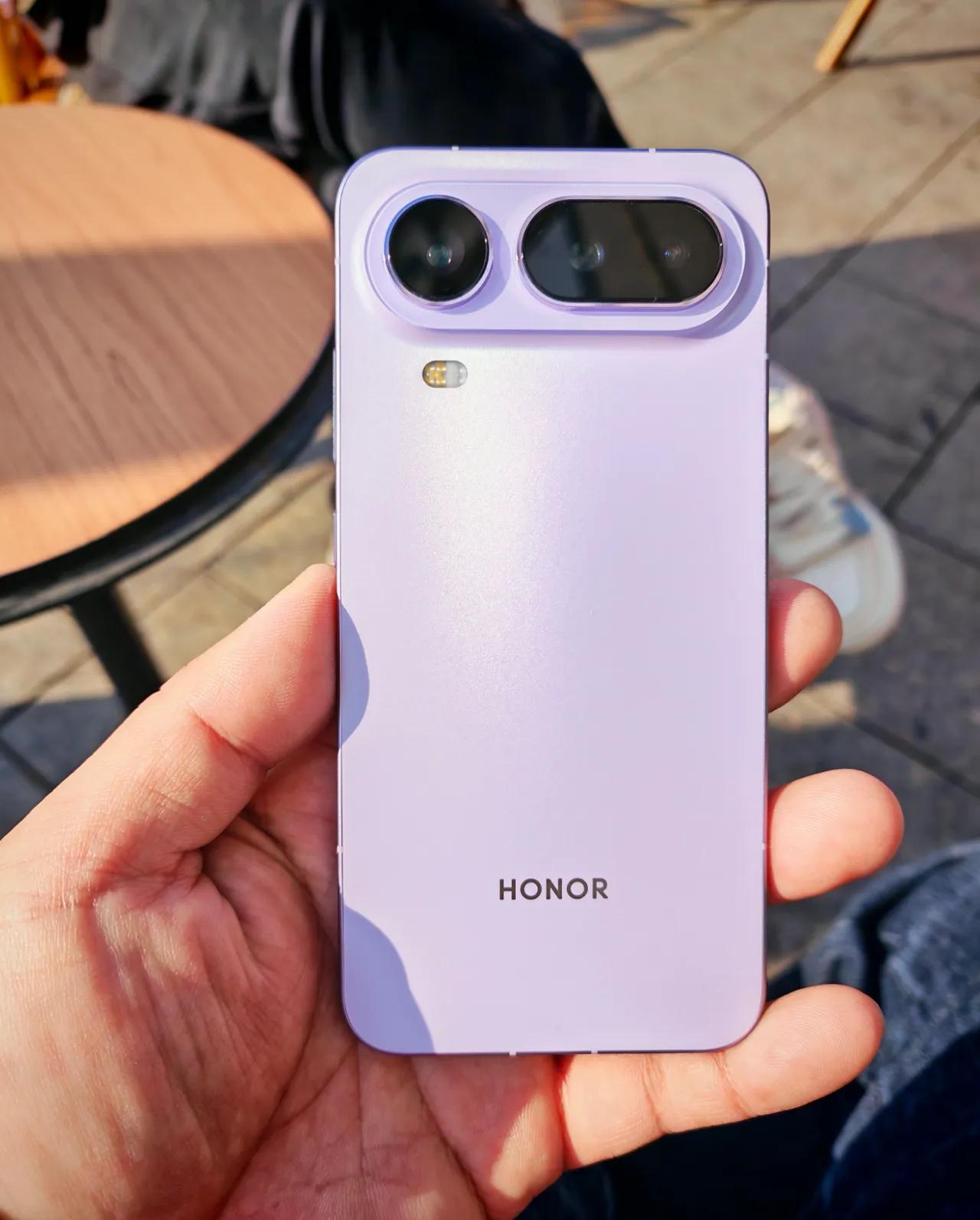 iPhone11，3110mAh电池
iPhone14，3279mAh电池
iP