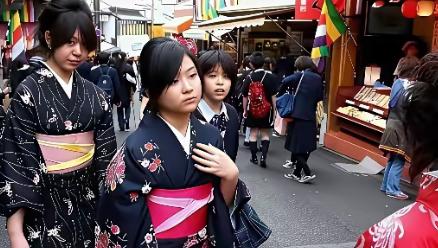 如果日本和中国开战，中国有大量日本人常驻上海，那结果会如何？

表面上看，很多人