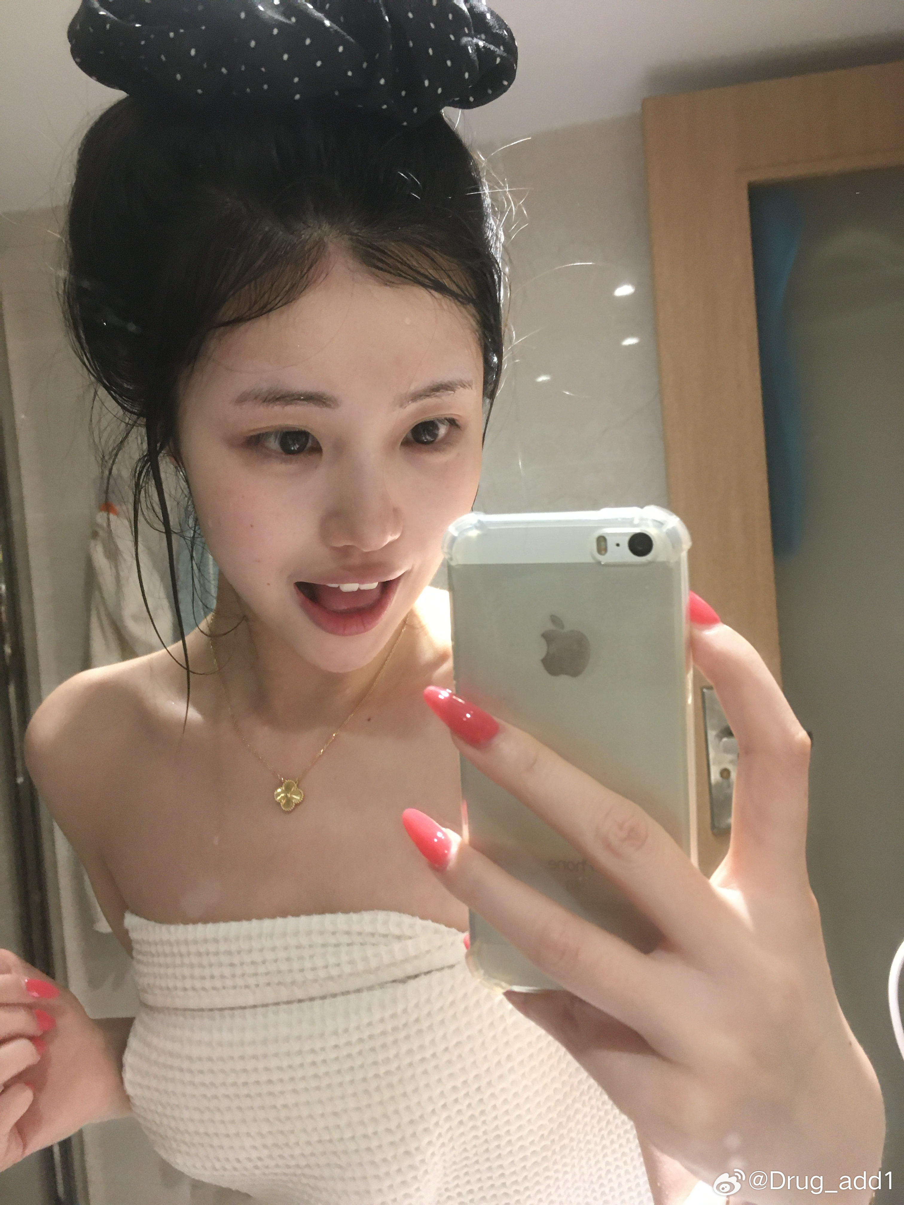 这里有一只刚出狱的小鸡蛋 ​​​