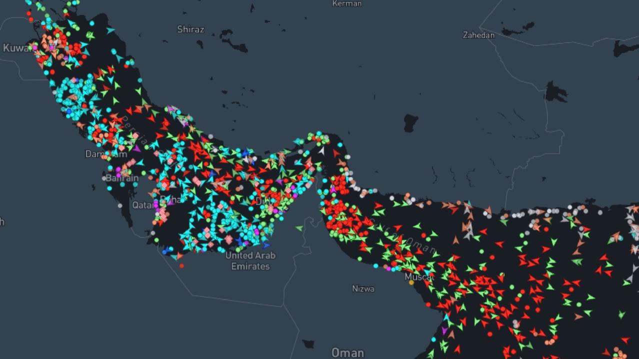 最新消息！
3月1日，全球能源运输的绝对核心枢纽霍尔木兹海峡陷入事实上的停摆状态