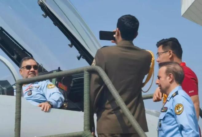 刚刚被确认阵亡，被以色列，美军“斩首”的伊朗国防部长，伊朗国防部长阿齐兹·纳西尔