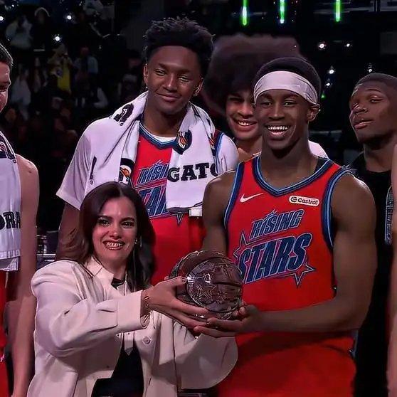 《埃奇酷姆得到新秀赛的mvp 体育过大年》播放量：854作者：NBA精彩回忆网页