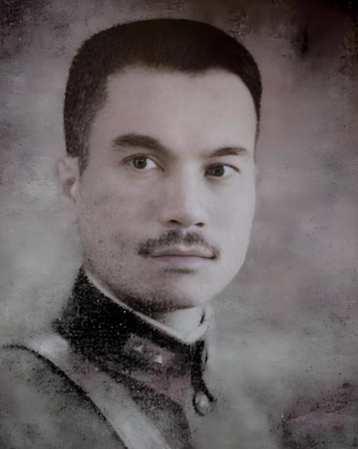 1945 年 10 月 10 日，刚被任命为东北行营副主任的东北军元老何柱国，赴
