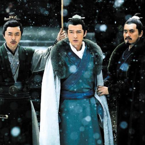 《琅琊榜》看完后劲好大，好长一段时间走不出来，后面是一听主题曲就会感伤很久，尤其