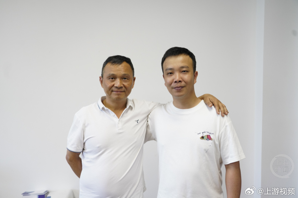 【#的哥称与李要得进藏能吹一辈子#】#进藏重庆的哥打表数字定格在9999元#海拔