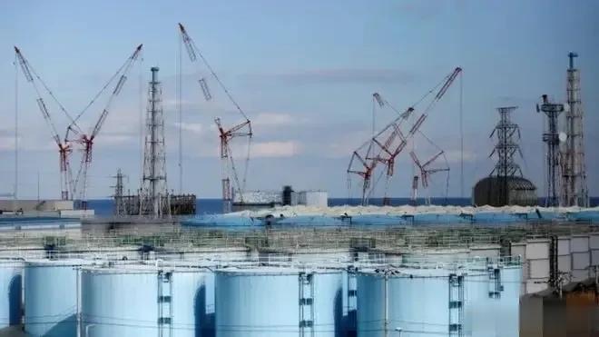 中国因福岛排放核污水召见日本大使后，日外务省官员不安表示，目前日本在排放福岛核污