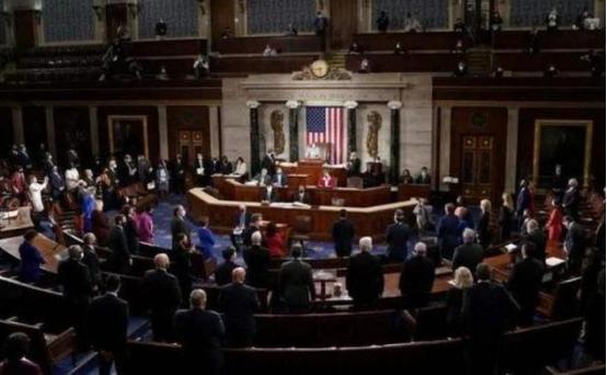 美国佬自己推的法案自己都不敢往下走，拿一张废纸来吓唬谁呢？真要敢公布中国官员在美