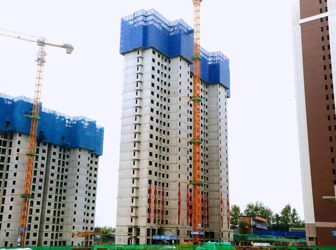 10月9日，随着4号住宅楼最后一方混凝土浇筑完成，西安重点建设的民生工程“渭阳佳