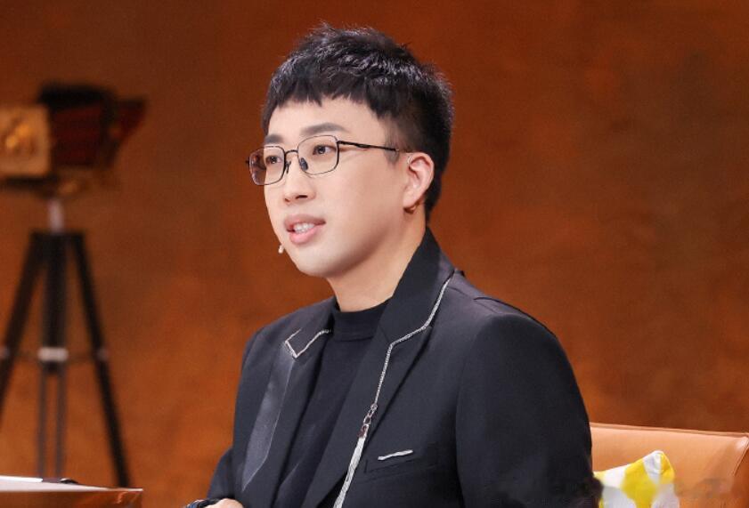 于正说白鹿的剧都是单扛 在娱乐圈的风云变幻中，演员的实力与作品的影响力一直是大众