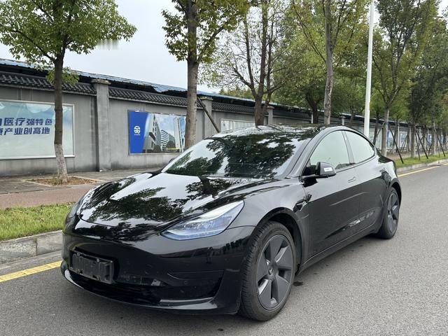 新年第一记闷棍，竟砸在二手车商头上！珠三角车商快哭了
一百多台二手电车砸手里，8