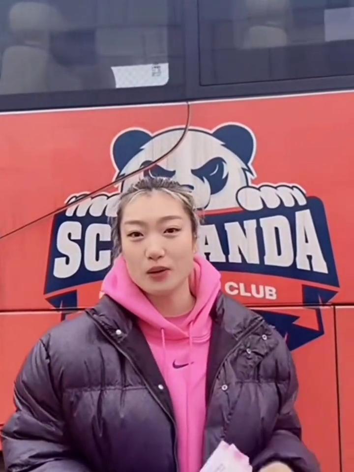 谁能在现场抓拍到最美？
这个规则就是在评论区下面，我会看你们怎么说。就是在现场抓