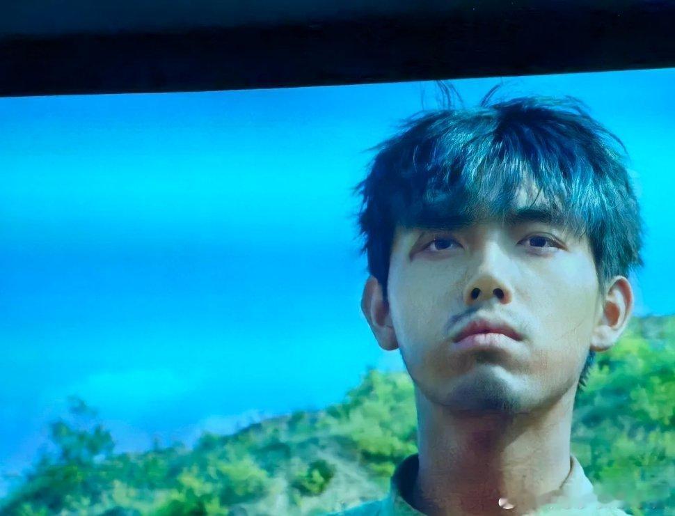 这头型不应该出现在志愿军里 ​​​