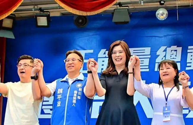 “离谱又扎心！”卢秀燕刚砸10万美元援日震灾，郑丽文又单枪匹马杀到日本驻台代表处