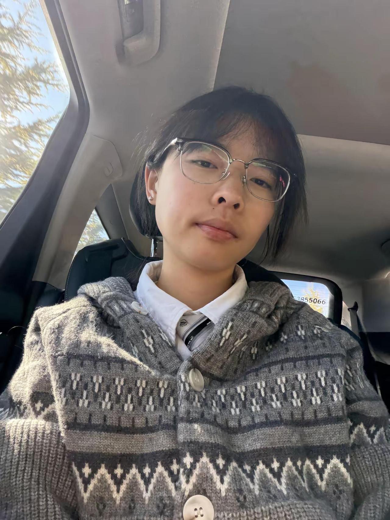 想把自己变帅只为了衬托你～