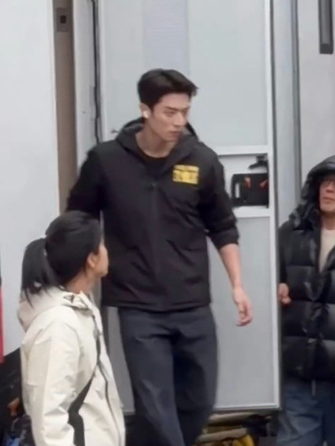 陈都灵陈靖可小白兔大灰狼陈都灵陈靖可小白兔和大灰狼 陈都灵陈靖可小白兔和大灰狼 