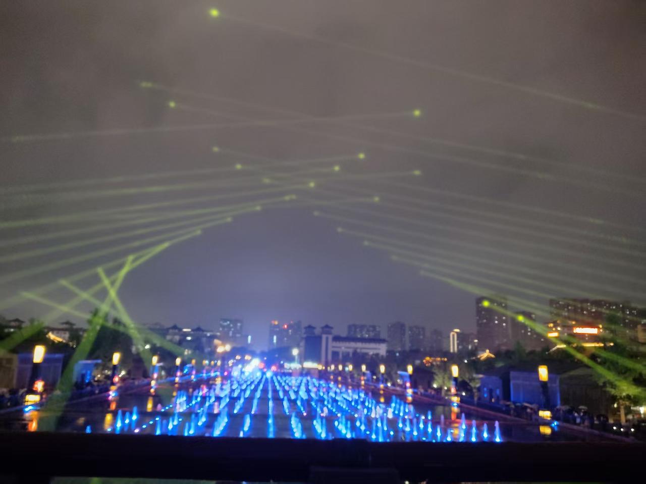 滇超第五轮后的大理队:

好消息:      大理队终于进球了。

坏消息:  